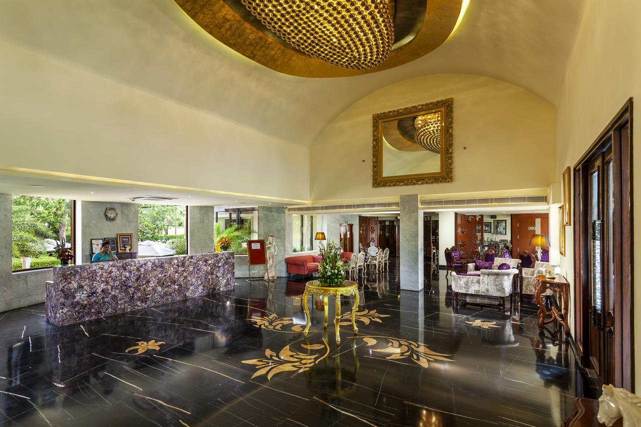 Hotel Atrio By Devam Gurgaon Exterior foto