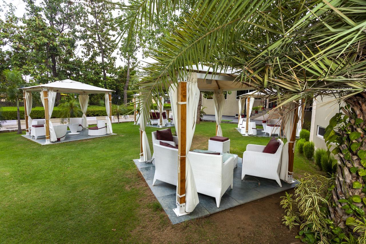 Hotel Atrio By Devam Gurgaon Exterior foto